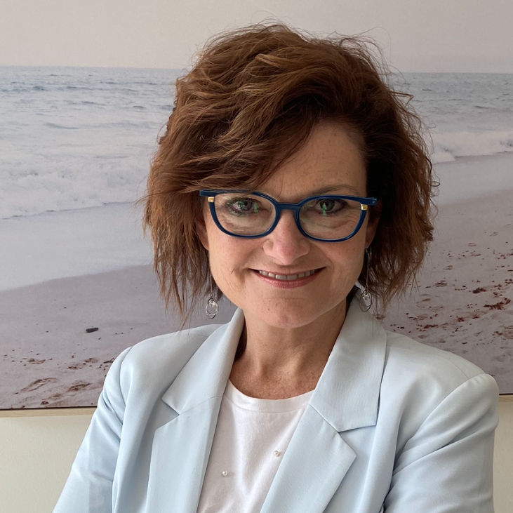 Jo plummer Robyn Verral